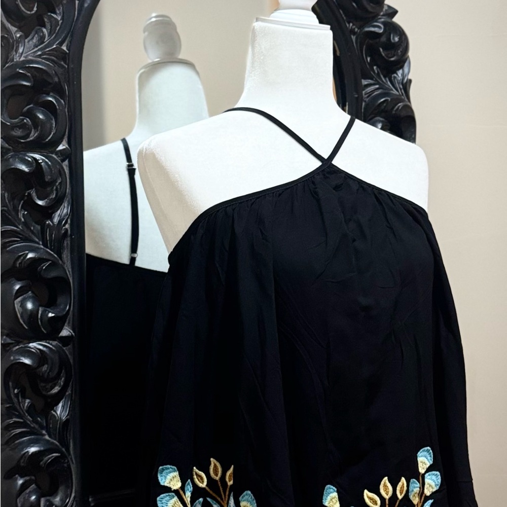 Rusttydustty Black Embroidered Spaghetti Strap Top - Picture 3 of 8